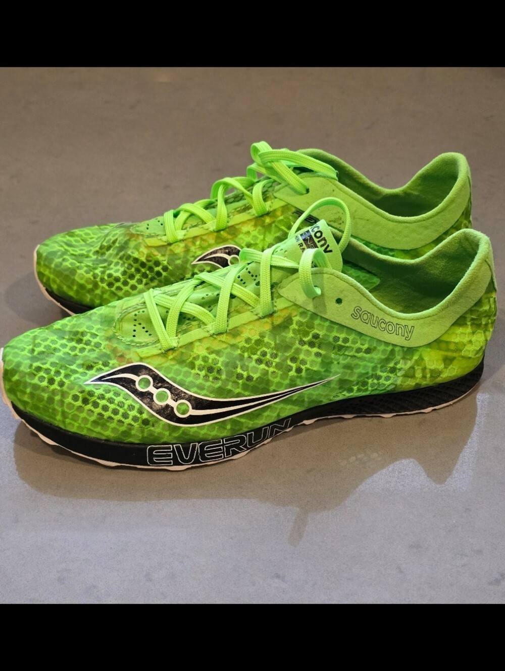 Saucony Endorphin Racer 2